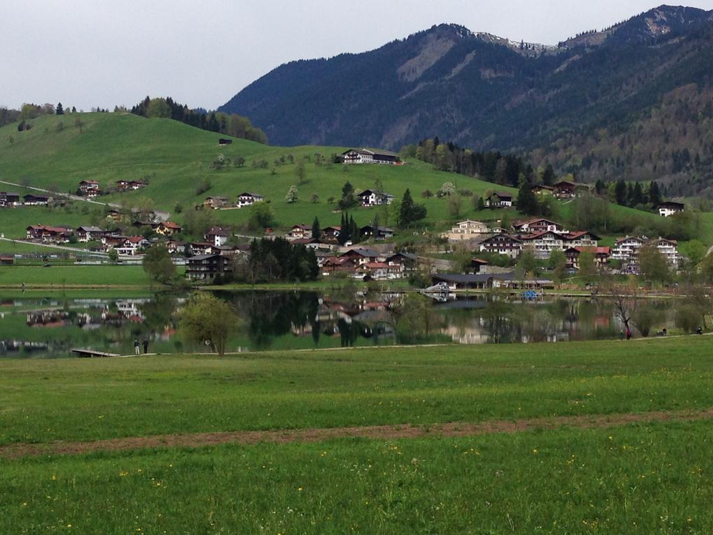 Weisses Roessl Am See เทียร์ซี ภายนอก รูปภาพ